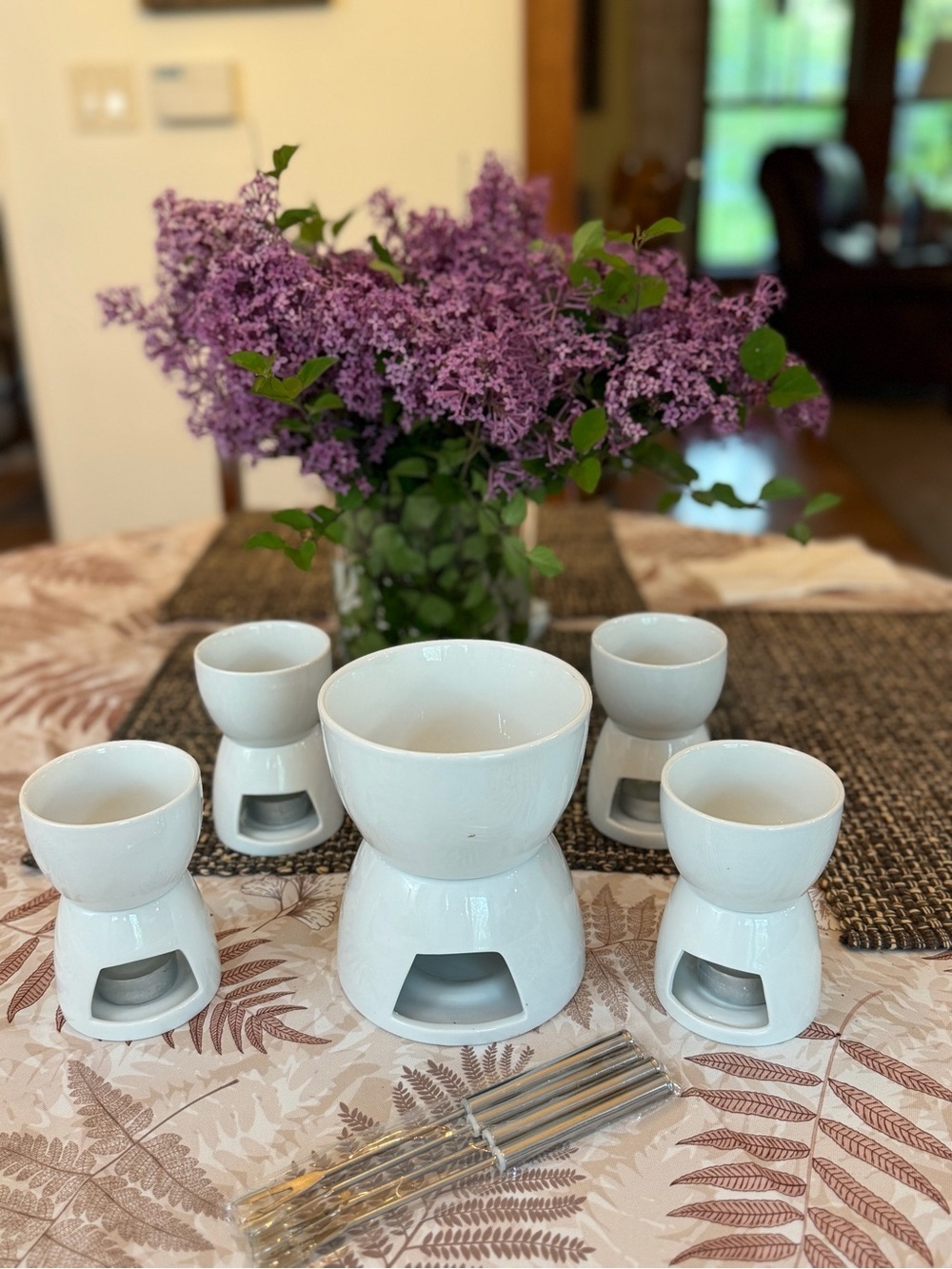 Crate&Barrel White Ceramic Fondue Set with Four Dippers